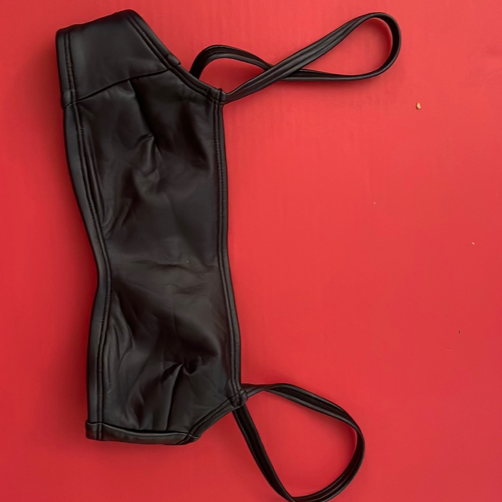 Womens or juniors size xs 00 xhilaration bathing suit top